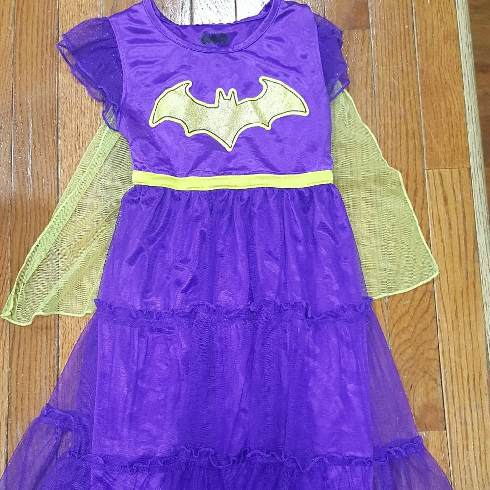 Girls Batman Dress With Detachable Cape (M)